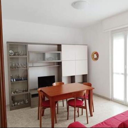Appartamento Loano Climatizzato Mt 650 Dal Mare 외부 사진