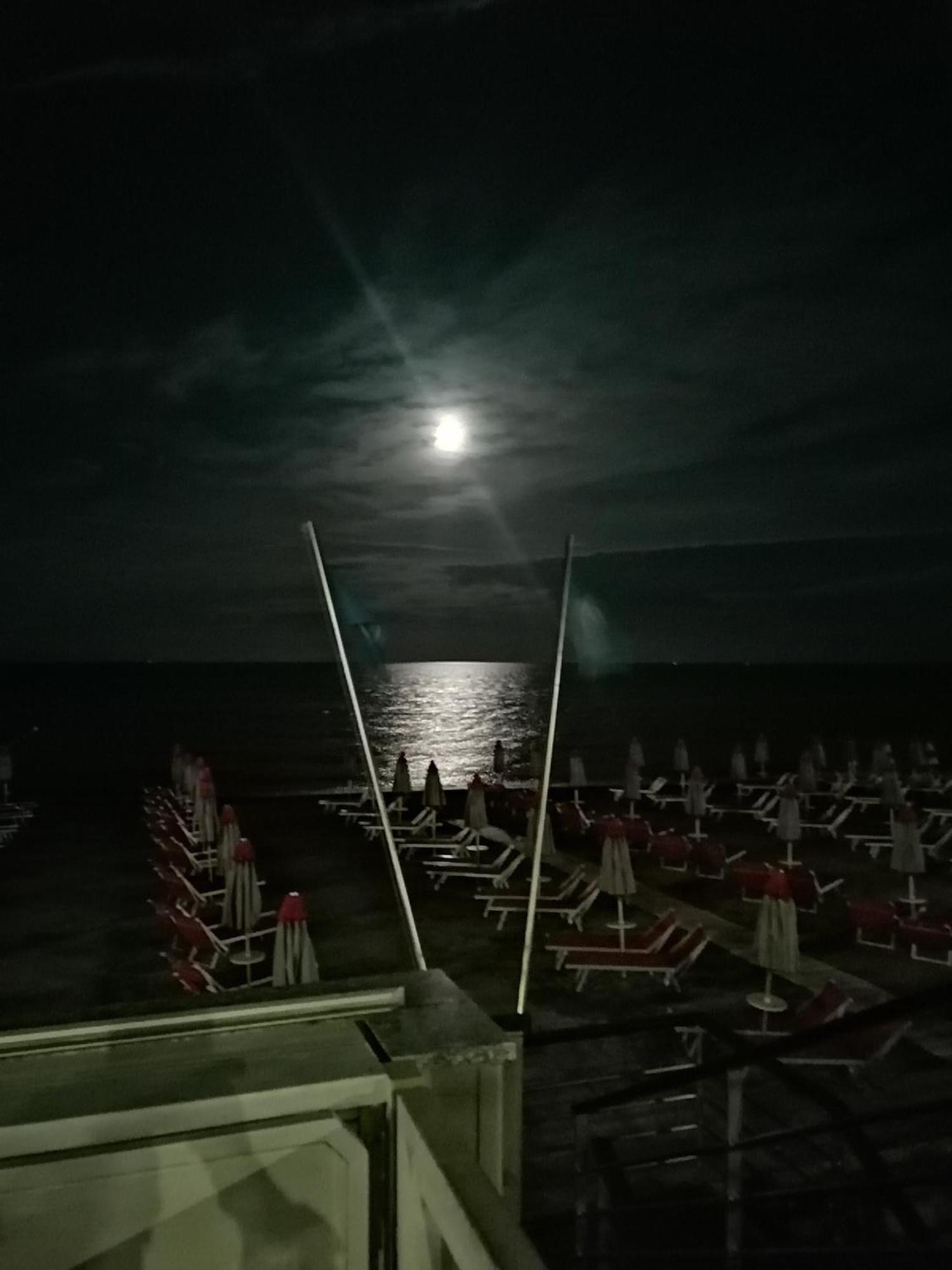 Appartamento Loano Climatizzato Mt 650 Dal Mare 외부 사진
